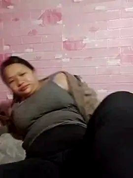 girl-babi online show from 04-30-26, 01:23