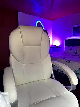 Isabella18 pink online show from 01-10-26, 06:09