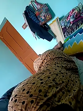 Snapshot of maddy3108 chatting on 03-18-26, 04:26 maddy3108 online show from 03-18-26, 04:26