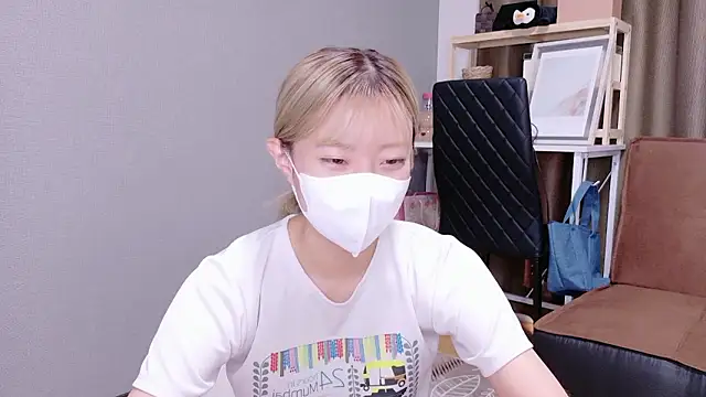 Snapshot of Nana__ch chatting on 09-29-25, 06:29 Nana ch online show from 09-29-25, 06:29