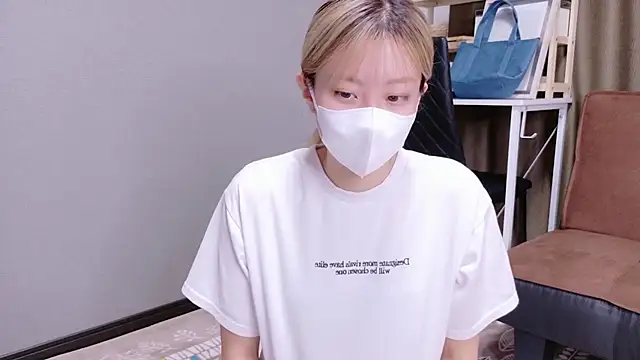 Snapshot of Nana__ch chatting on 10-07-25, 05:15 Nana ch online show from 10-07-25, 05:15