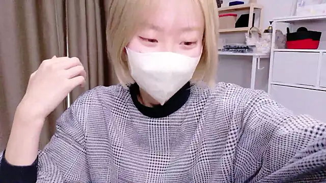 Nana  ch online show from 02-03-26, 03:48