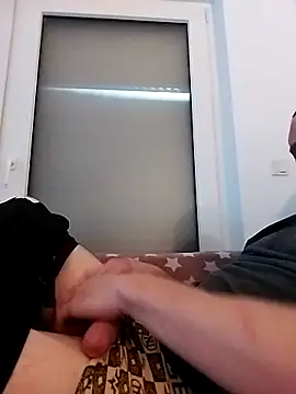 Snapshot of slipperysins chatting on 10-18-25, 03:13 slipperysins online show from 10-18-25, 03:13