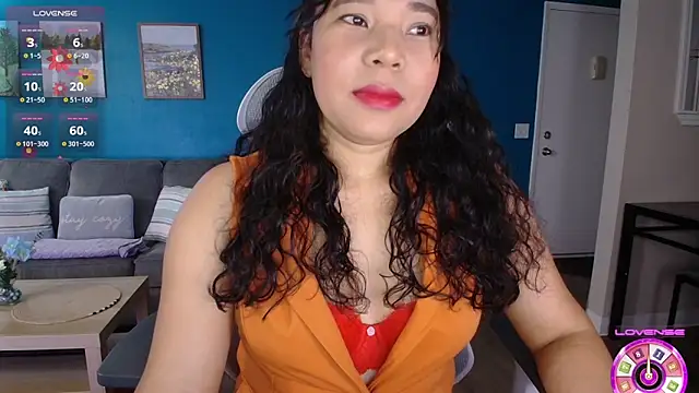 SHEILYN  online show from 06-11-26, 05:49
