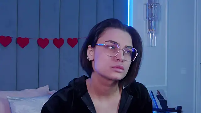 Snapshot of VioletAsh chatting on 02-28-26, 05:08 VioletAsh online show from 02-28-26, 05:08