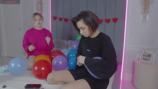 Snapshot of VioletAsh chatting on 03-04-26, 05:13 VioletAsh online show from 03-04-26, 05:13