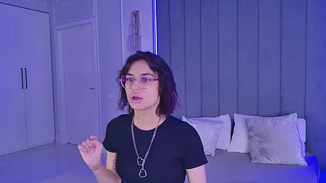 VioletAsh online show from 06-11-26, 04:32