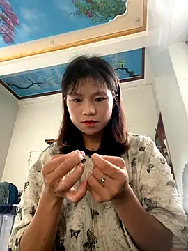 Snapshot of K-aneye chatting on 09-22-25, 02:35 K-aneye online show from 09-22-25, 02:35