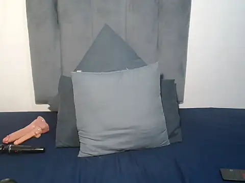 GorillaGripCunt77 online show from 11-27-25, 07:43