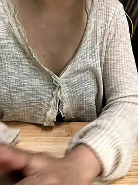 Mill lizi online show from 09-19-25, 04:14