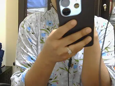 fairy queen07 online show from 11-28-25, 09:45