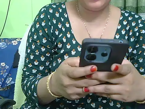 Snapshot of fairy_queen07 chatting on 04-23-26, 06:54 fairy queen07 online show from 04-23-26, 06:54
