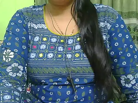 Snapshot of fairy_queen07 chatting on 04-27-26, 05:44 fairy queen07 online show from 04-27-26, 05:44