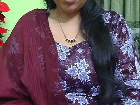 Snapshot of fairy_queen07 chatting on 05-12-26, 06:05 fairy queen07 online show from 05-12-26, 06:05