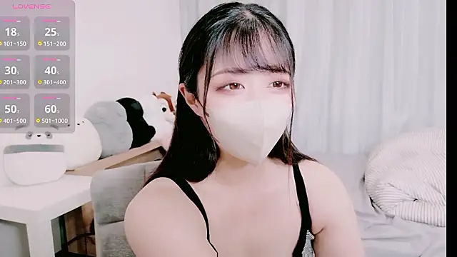 yuna yyy online show from 10-08-25, 04:32