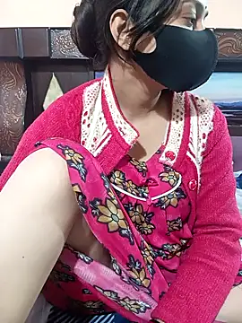 Snapshot of Priyanka_Pal chatting on 12-19-25, 03:35 Priyanka Pal online show from 12-19-25, 03:35