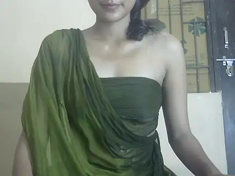 Snapshot of Nura7 chatting on 04-28-26, 10:31 Nura7 online show from 04-28-26, 10:31