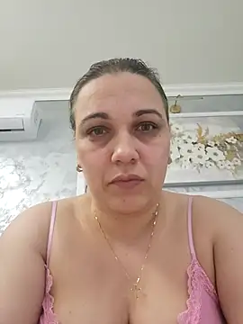 Snapshot of PalomaDesireee chatting on 04-01-26, 06:27 PalomaDesireee online show from 04-01-26, 06:27