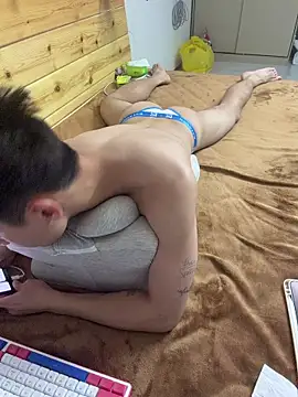 Snapshot of XTTX49 chatting on 03-20-26, 02:00 XTTX49 online show from 03-20-26, 02:00