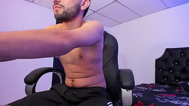 Jeremyy Boy online show from 10-15-25, 01:39