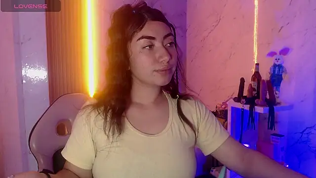 Sophia tf online show from 05-14-26, 04:08