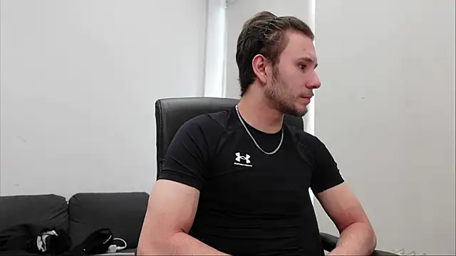 Snapshot of Ethan_Fyre chatting on 10-04-25, 12:47 Ethan Fyre online show from 10-04-25, 12:47