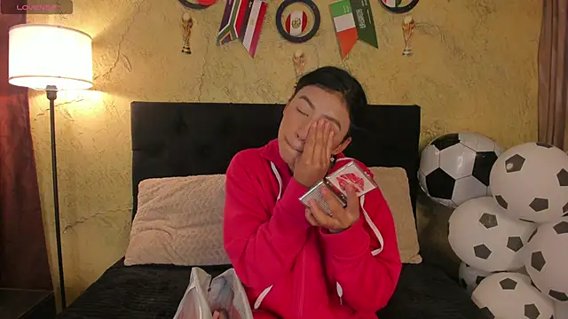Tiffany Nm online show from 06-19-26, 02:32