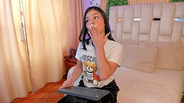 Jade Nmm online show from 05-19-26, 05:08