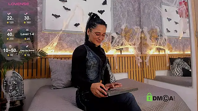 Snapshot of princequinn_ chatting on 10-13-25, 07:58 princequinn online show from 10-13-25, 07:58