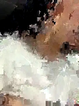 Snapshot of NashuaBell chatting on 11-08-25, 08:07 NashuaBell online show from 11-08-25, 08:07