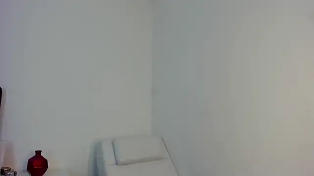 Snapshot of NashuaBell chatting on 11-09-25, 06:17 NashuaBell online show from 11-09-25, 06:17