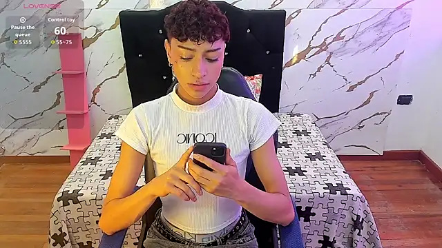 owen sexy25 online show from 09-24-25, 08:01