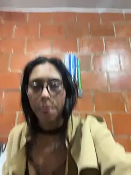 Emma  cumlovee online show from 10-10-25, 08:57