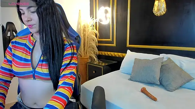 lisaa brown  online show from 09-13-25, 08:19