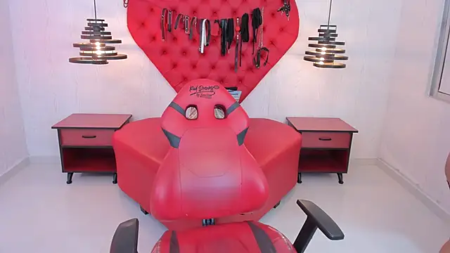 Snapshot of Miiaa_Foxyy_ chatting on 09-14-25, 04:00 Miiaa Foxyy online show from 09-14-25, 04:00