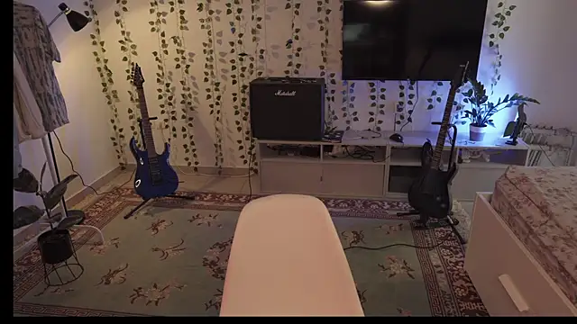 Snapshot of RusBradPitt chatting on 09-22-25, 10:50 RusBradPitt online show from 09-22-25, 10:50