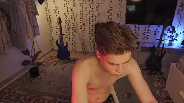 Snapshot of RusBradPitt chatting on 09-26-25, 11:14 RusBradPitt online show from 09-26-25, 11:14