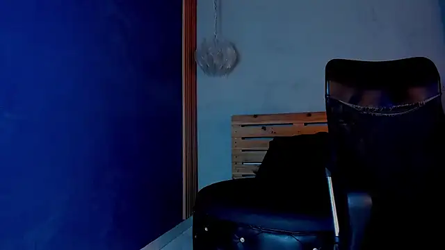 Markuss   online show from 10-12-25, 04:11