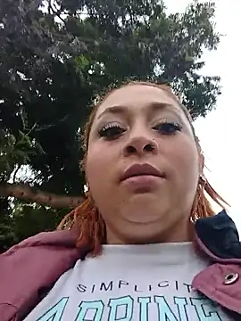 Snapshot of Mariana-94 chatting on 02-18-26, 11:39 Mariana-94 online show from 02-18-26, 11:39