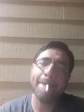 Snapshot of Gearsuit chatting on 09-25-25, 10:52 Gearsuit online show from 09-25-25, 10:52