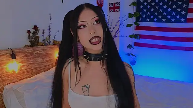 venomeowww   online show from 05-20-26, 07:25