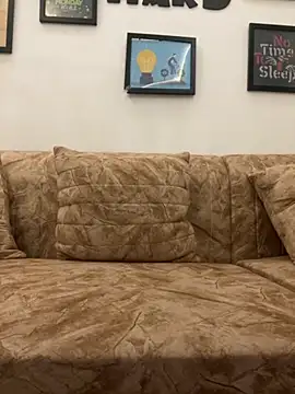 layra 9900 online show from 09-21-25, 05:47