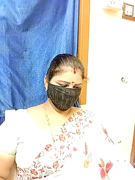 sushma26 online show from 10-25-25, 04:35