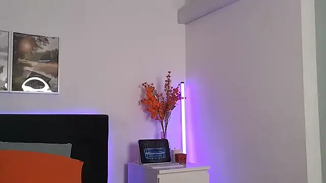 Snapshot of Sammy_Peekss chatting on 11-04-25, 08:24 Sammy Peekss online show from 11-04-25, 08:24