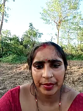 Isha Gulati online show from 09-23-25, 11:57
