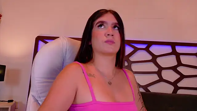 kloe bella online show from 11-15-25, 01:18