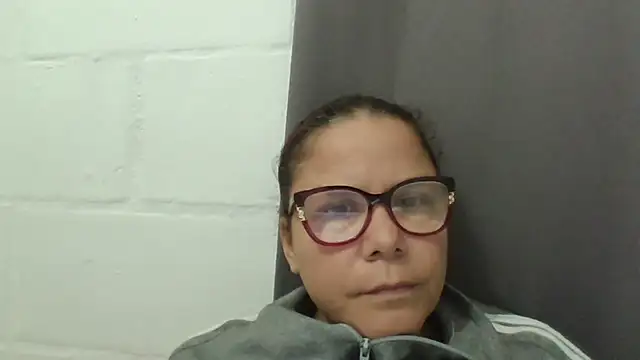 Snapshot of latinamaster chatting on 11-05-25, 07:41 latinamaster online show from 11-05-25, 07:41