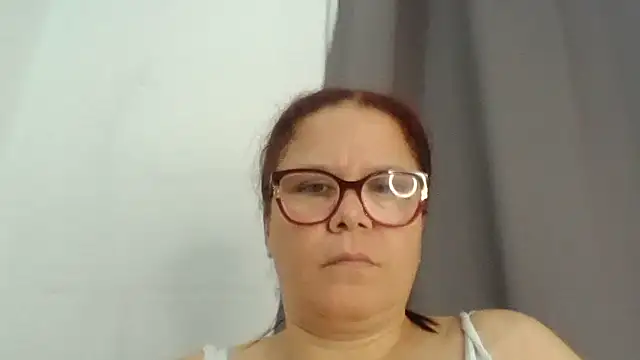 Snapshot of latinamaster chatting on 11-15-25, 09:28 latinamaster online show from 11-15-25, 09:28