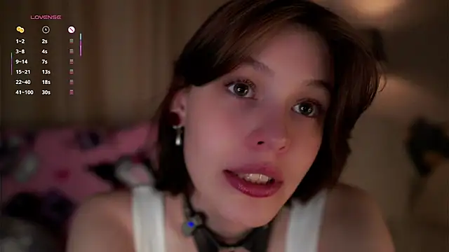 Snapshot of LurleneRamo chatting on 10-02-25, 01:23 LurleneRamo online show from 10-02-25, 01:23