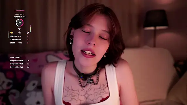 Snapshot of LurleneRamo chatting on 10-04-25, 01:14 LurleneRamo online show from 10-04-25, 01:14